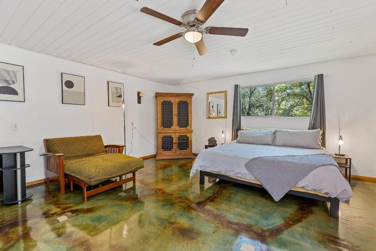 Captivating Continental Country Club Retreat With 4 Bdr And Spacious Deck! แฟลกสตาฟ ภายนอก รูปภาพ